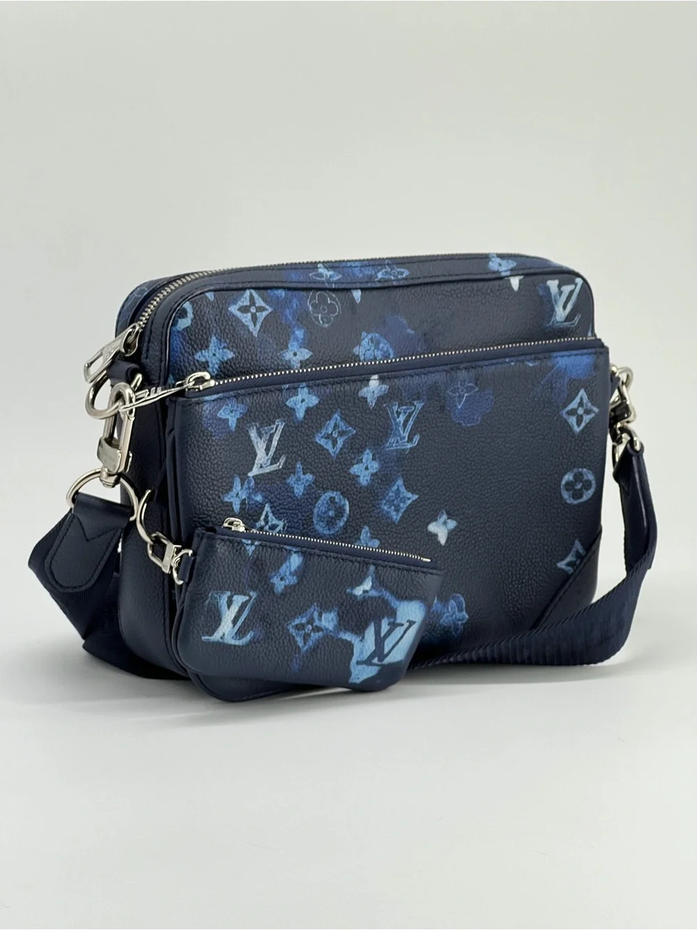 LOUIS VUITTON Trio Messenger Blue Monogram Watercolor Shoulder Bag
